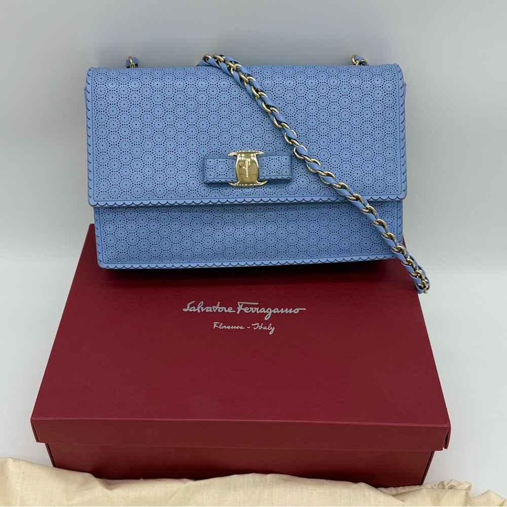 Authentic Salvatore Ferragamo PREFORATED vara Ginny bag